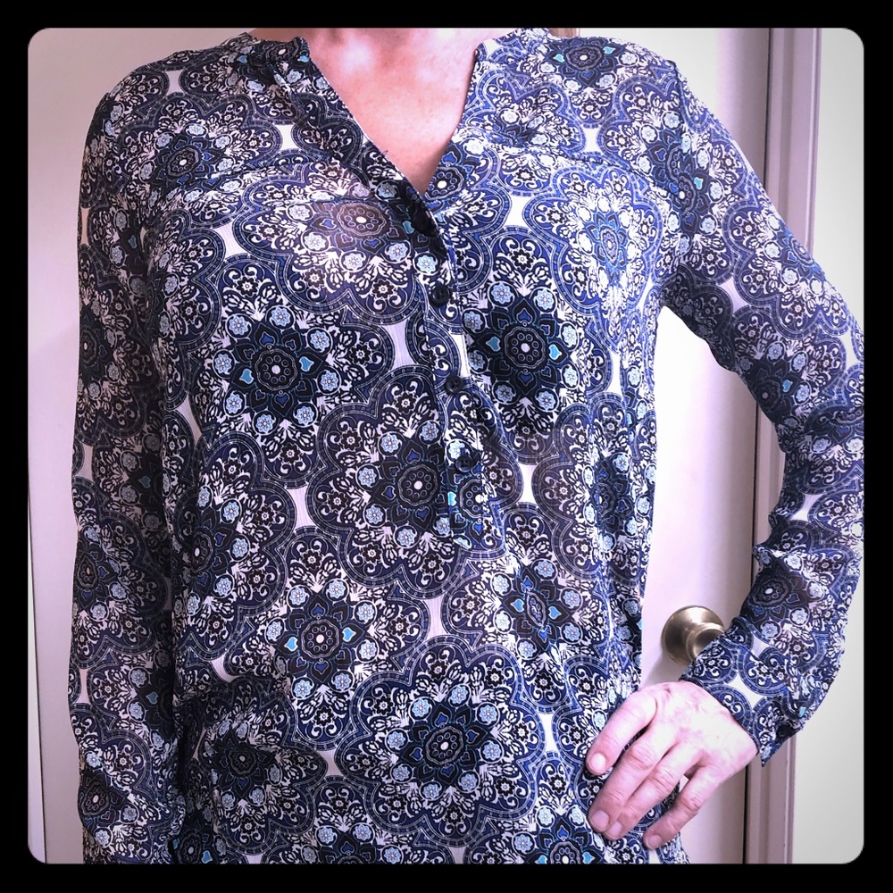 Gorgeous Geometric Patterned Blouse - image 1